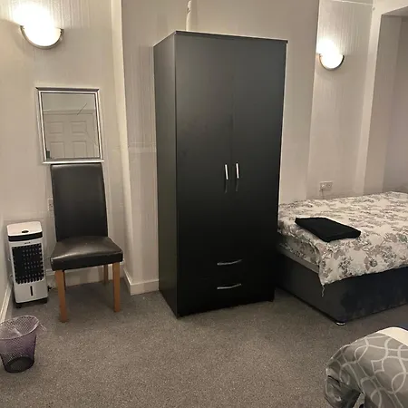 Gorgeous 5 Bedroom House Londra Esterno foto